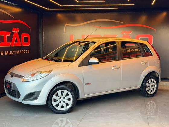 FORD FIESTA 1.6 MPI CLASS HATCH 8V FLEX 4P MANUAL FORD FIESTA 1.6 MPI CLASS HATCH 8V FLEX 4P MANUAL